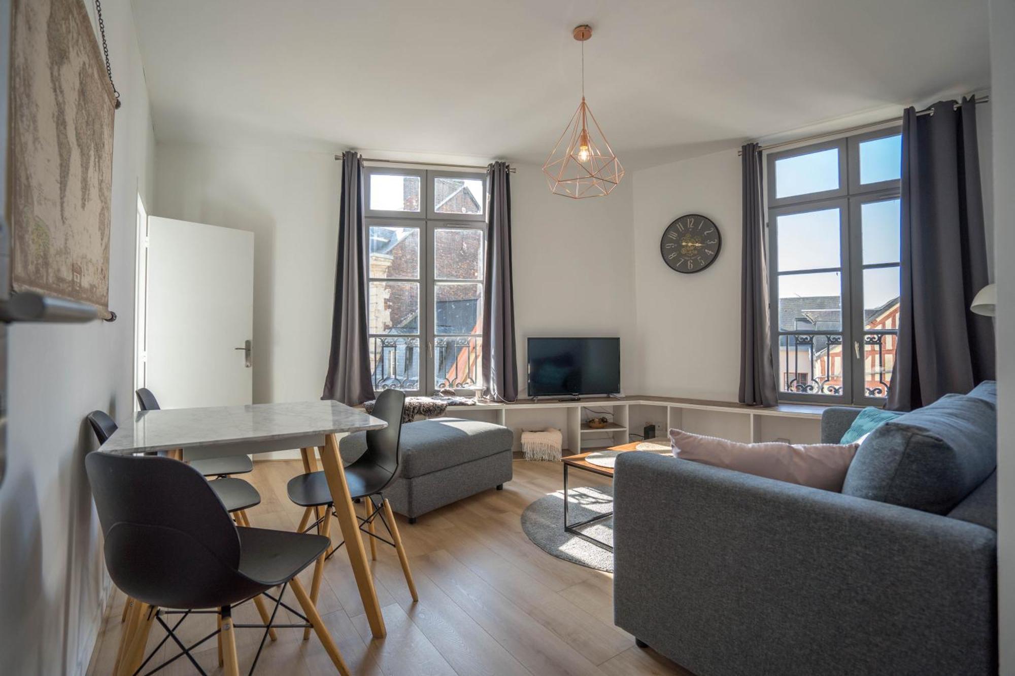 Charming City Center Flat Rouen Exterior photo
